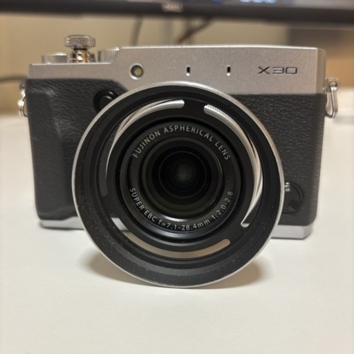FUJIFILM X30
