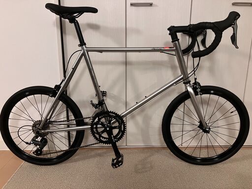 Fuji ヘリオンR　2023年モデル　シルバー50サイズ　ほぼ新車