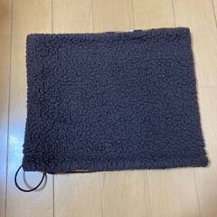 ネックウォーマー　リバーシブル　トラ柄＋かなり濃い茶色　中古の画像