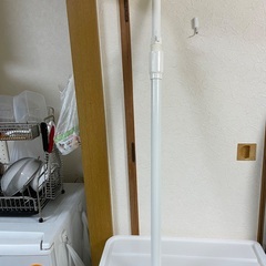 アイリスオーヤマ 突っ張り棒 伸縮棒 強力 幅75~120cm ホワイト H-NPJ-120の画像
