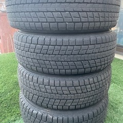 【バリ溝】スタッドレスタイヤ　215/70R16 ホイール付きの画像