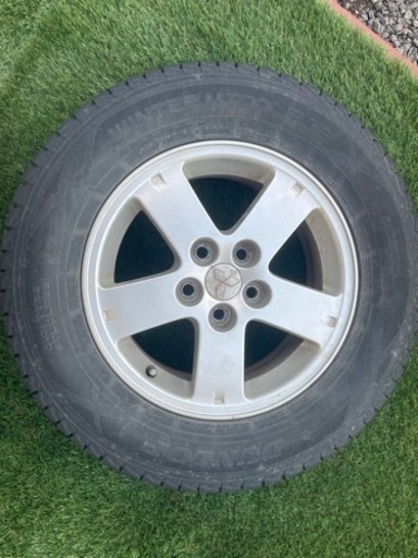 【バリ溝】スタッドレスタイヤ　215/70R16 ホイール付き