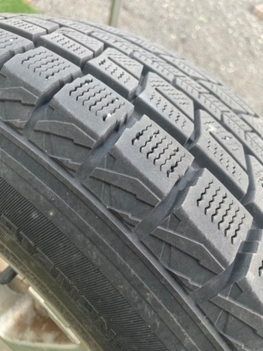 【バリ溝】スタッドレスタイヤ　215/70R16 ホイール付き