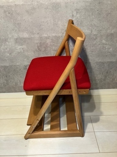 ★ほぼ新品★アクタス　Ｔキッズ　チェア　レッド