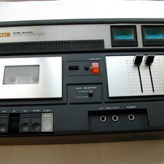 **4000レトロ　AKAI ステレオカセット デッキ