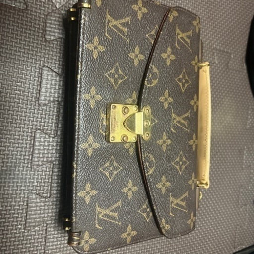 セカンドバッグ  LＶ(決まりました)