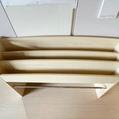 1万円以上する絵本棚を無料でお譲り致しますの画像