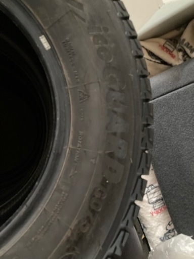 車のパーツ YOKOHAMA ice guard GO75 215/70/R15