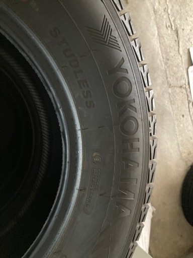 車のパーツ YOKOHAMA ice guard GO75 215/70/R15