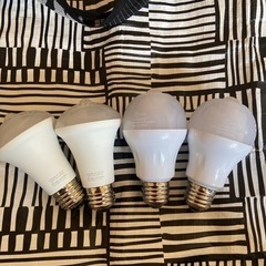 人感センサー電球4つ　内2つIRIS LDR9N-H-SE25の画像
