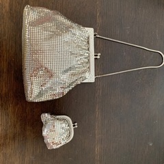 キラキラパーティバックと小銭入れ