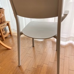 お話し中]美品！IKEA チェア JANINGE ヤニンゲ アームレスト有