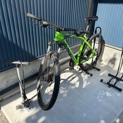 SPECIALIZEDスペシャライズド 2016 PITCH 650Bライムグリーン ポンプ付き