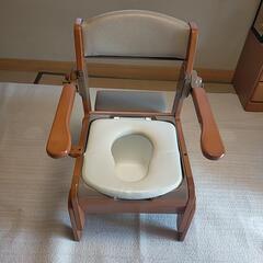 ポータブルトイレ(家具調)の画像