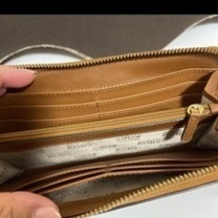 マイケルコース長財布の画像