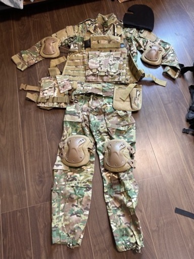 迷彩服　サバゲ　キャリプレート