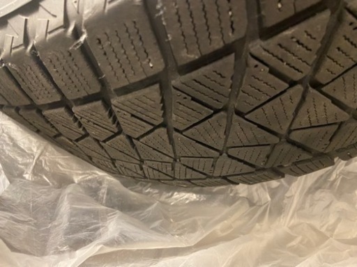 225 65 17 SUVサイズスタッドレス　