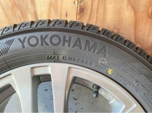 １８５/６０Ｒ１５スタッドレスタイヤ(2021年製)