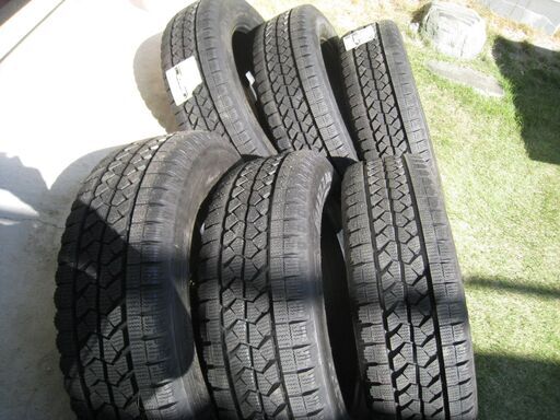 ブリヂストン 205/60r17.5 スタットレス