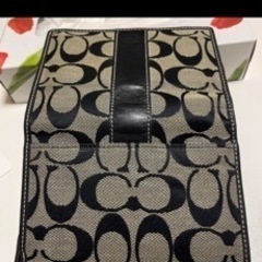 coach２つ折り財布の画像