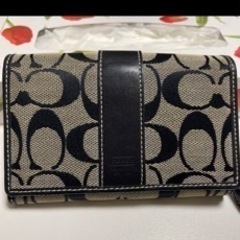 coach２つ折り財布の画像