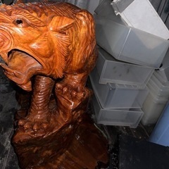 決まりました！渋い虎の一刀彫‼️