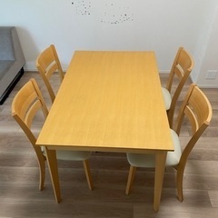 ダイニングテーブル　大塚家具の画像