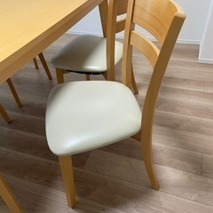 ダイニングテーブル　大塚家具の画像