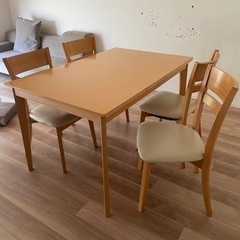 ダイニングテーブル　大塚家具の画像