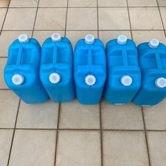 灯油タンク18L五個