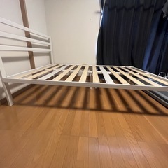 ZINUS メタル ベッドフレーム ダブルの画像