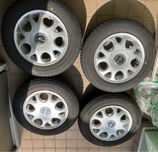 スタッドレスタイヤホイールセット　145/80R13