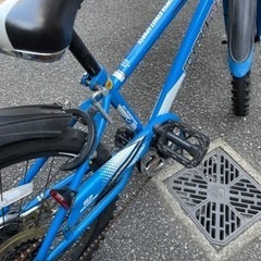 中古美品22インチ男児用自転車、値下げ！！の画像