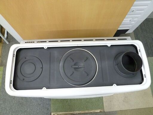 コロナ 煙突ストーブ 2012年製 SV-7011PR ポット式輻射/木造18畳/コンクリート29畳 暖房出力7.00Kw 煙突式 灯