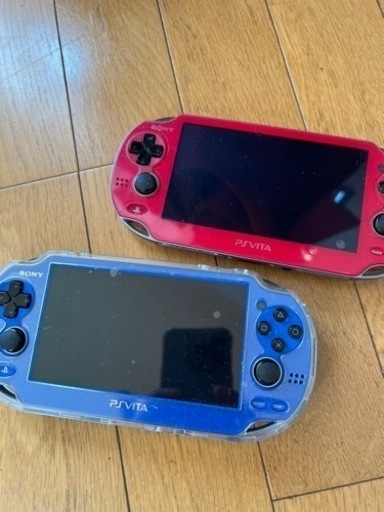 PS VITA2台セット（ソフト ソウルサクリファイス付き）※電源コードなし