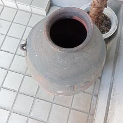 素焼きの焼き物の画像