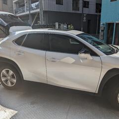 レクサス　UX200 バージョンC 美品低走行車の画像