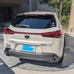 レクサス　UX200 バージョンC 美品低走行車の画像