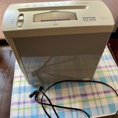 電動シュレッダー 無料 A4サイズまで可能の画像