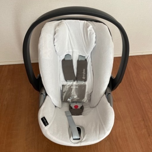 cybex CLOUD Z I-size サイベックス　チャイルドシート　トラベルシステム
