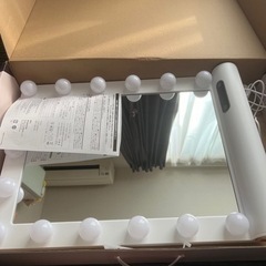 LED付きスタンドミラー未使用の画像