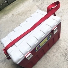 釣りボックスと釣り具の小物いろいろセット