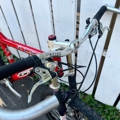 GT フルサス マウンテンバイクの画像