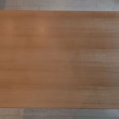 ダイニングテーブルの画像