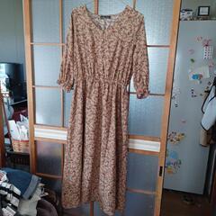 花柄ロングワンピースL