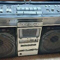 カセットデッキ　ラジオ