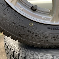 スタッドレスタイヤ(アルミホイール付き) 175/65R14 イボ有りの画像
