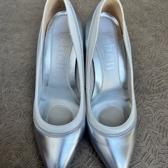 美品 シルバー ピンヒール 23.5cm