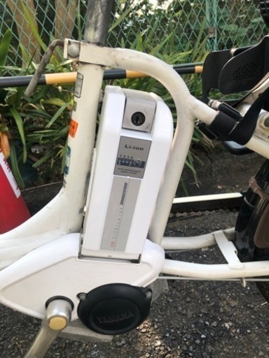 ブリヂストン　アンジェリーノ　プティット　電動アシスト自転車　電動自転車バッテリーほぼ新品　3人乗り