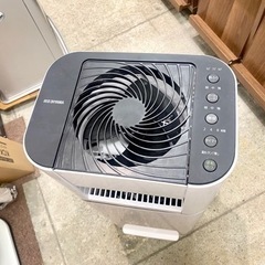 2021年製 アイリスオーヤマ サーキュレーター 衣類乾燥 除湿機 中古　の画像